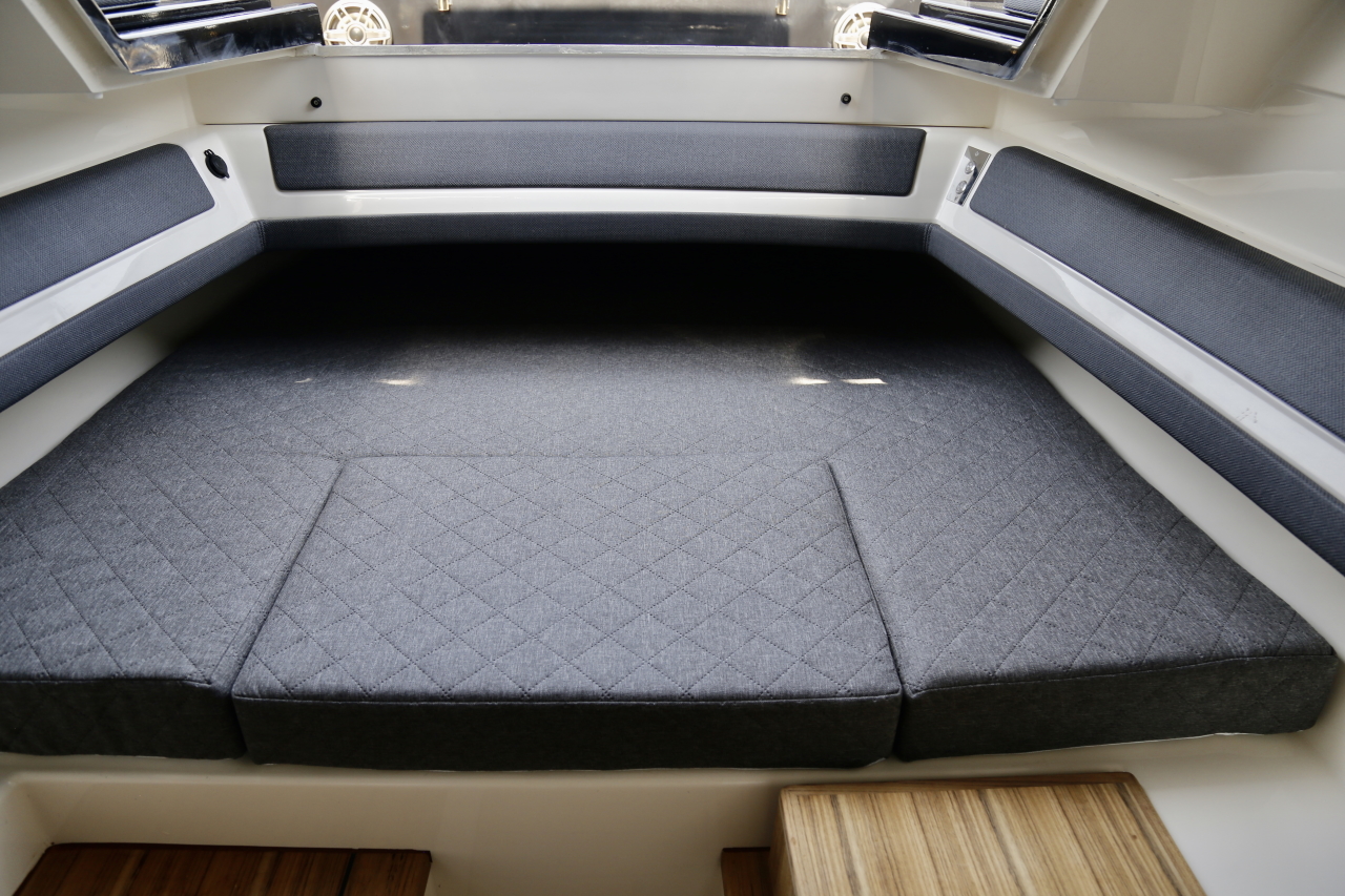 TECHNOHULL EXPLORER 40S | PRIVATE CRUISE to Irakleia - Schoinousa - Koufonisi