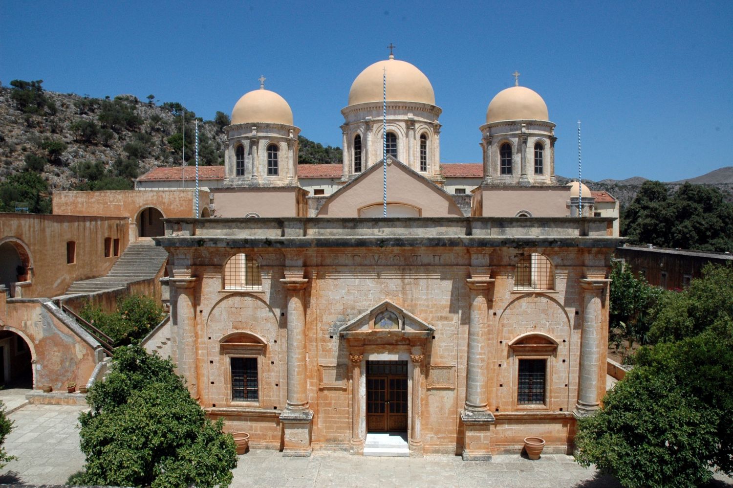 Private Akrotiri Peninsula Half Day Tour | Monasteries, Seitan Limania View & Marathi Beach