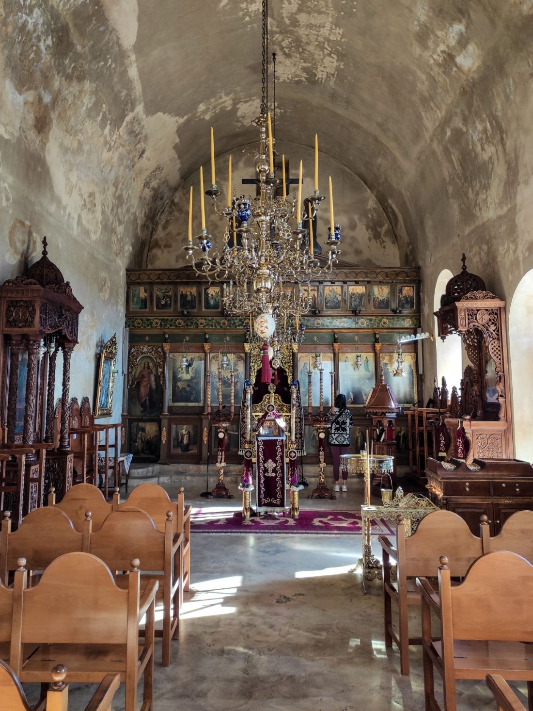 Half Day Private Tour with Wine Tasting in a Local Winery & Historic Monastery Visit