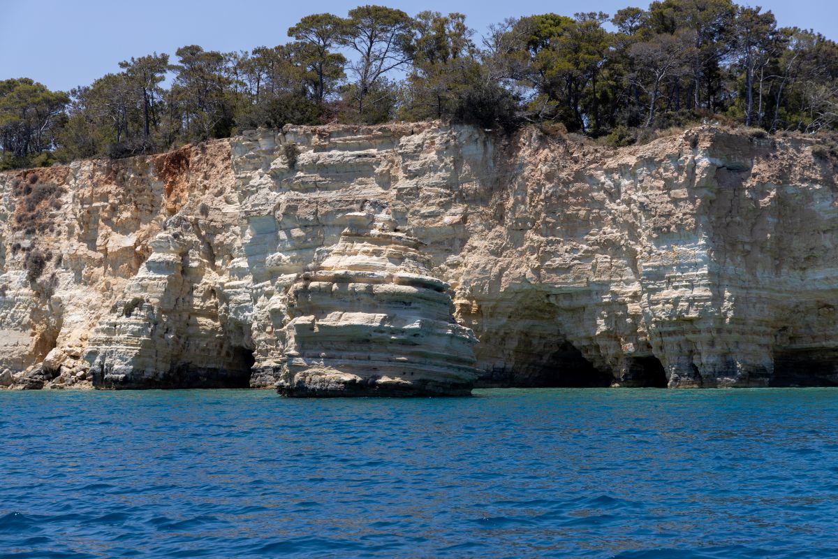 Protagon | Half Day Cruise | Seitan Limania - Crique de Souda (kamares) - White Coast - Admiral Island - Sosorides - Marathi Island