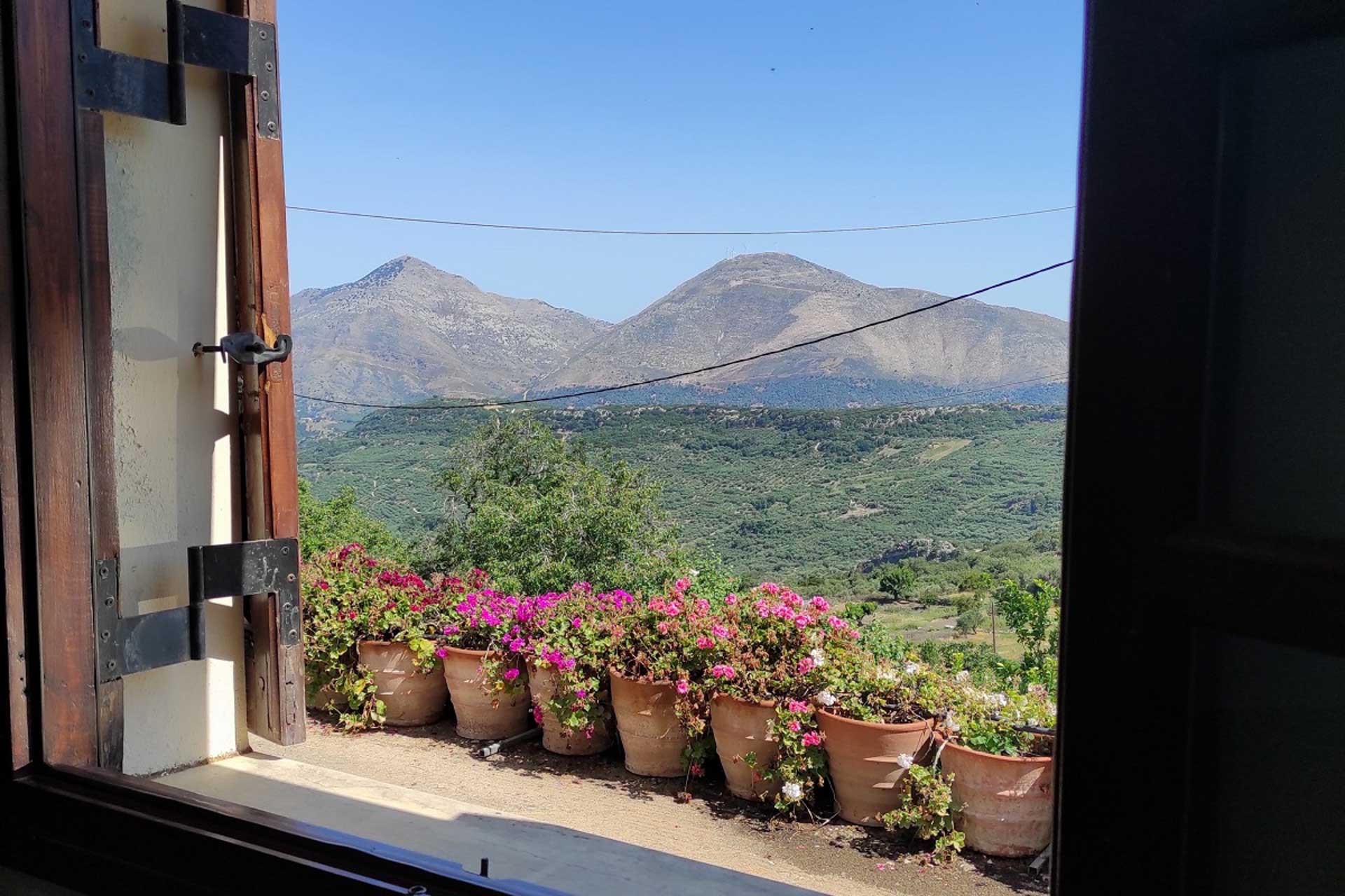 Private Jeep Tour to Psiloritis Mountain & Cooking Lesson