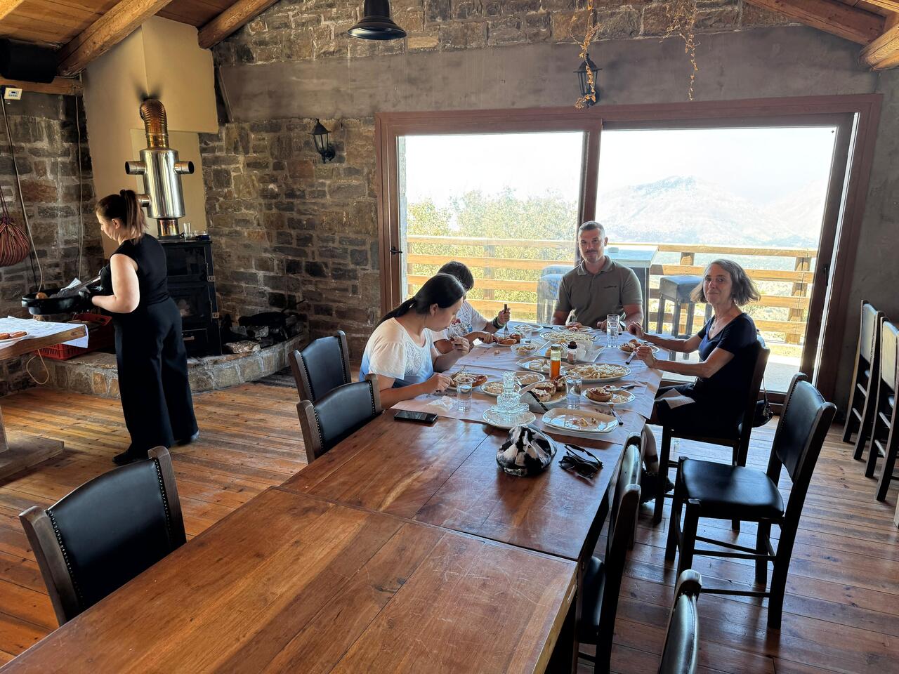 Private Jeep Tour to Psiloritis Mountain & Cooking Lesson