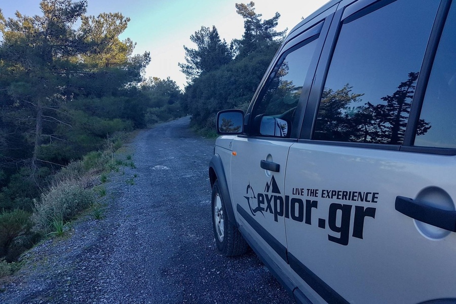 Jeep Tour to Archanes with Wine tasting & Lunch