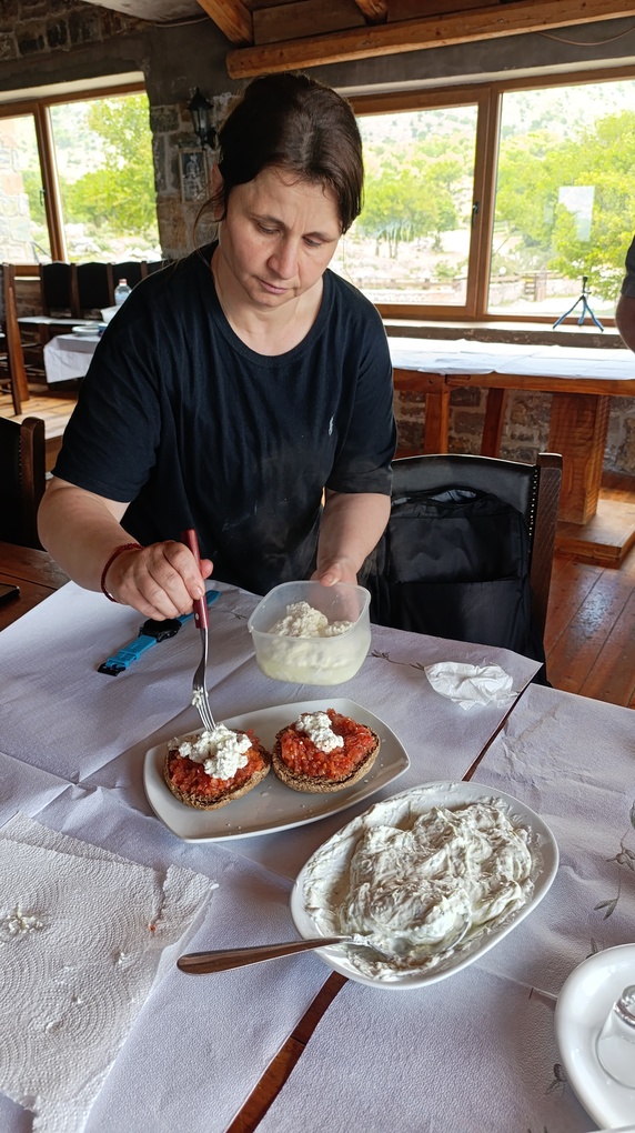 Private Jeep Tour to Psiloritis Mountain & Cooking Lesson