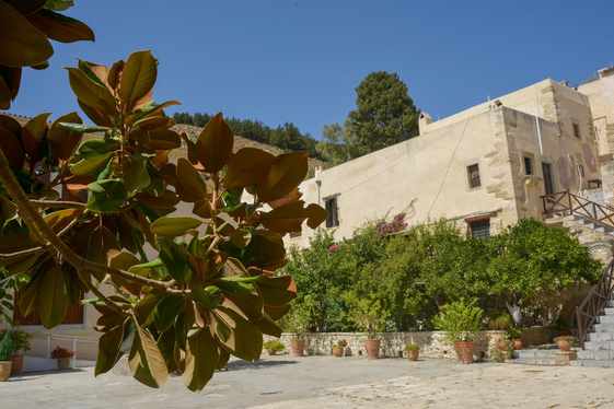 Jeep Tour to Archanes with Wine tasting & Lunch