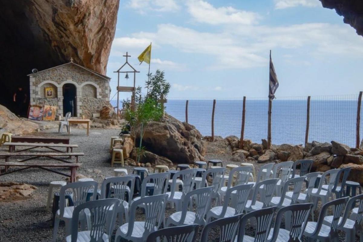 Trekking Asterousia Koudoumas Monastery