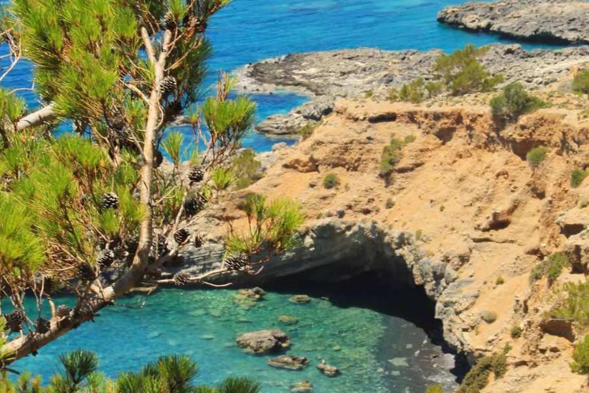 Trekking Asterousia Koudoumas Monastery