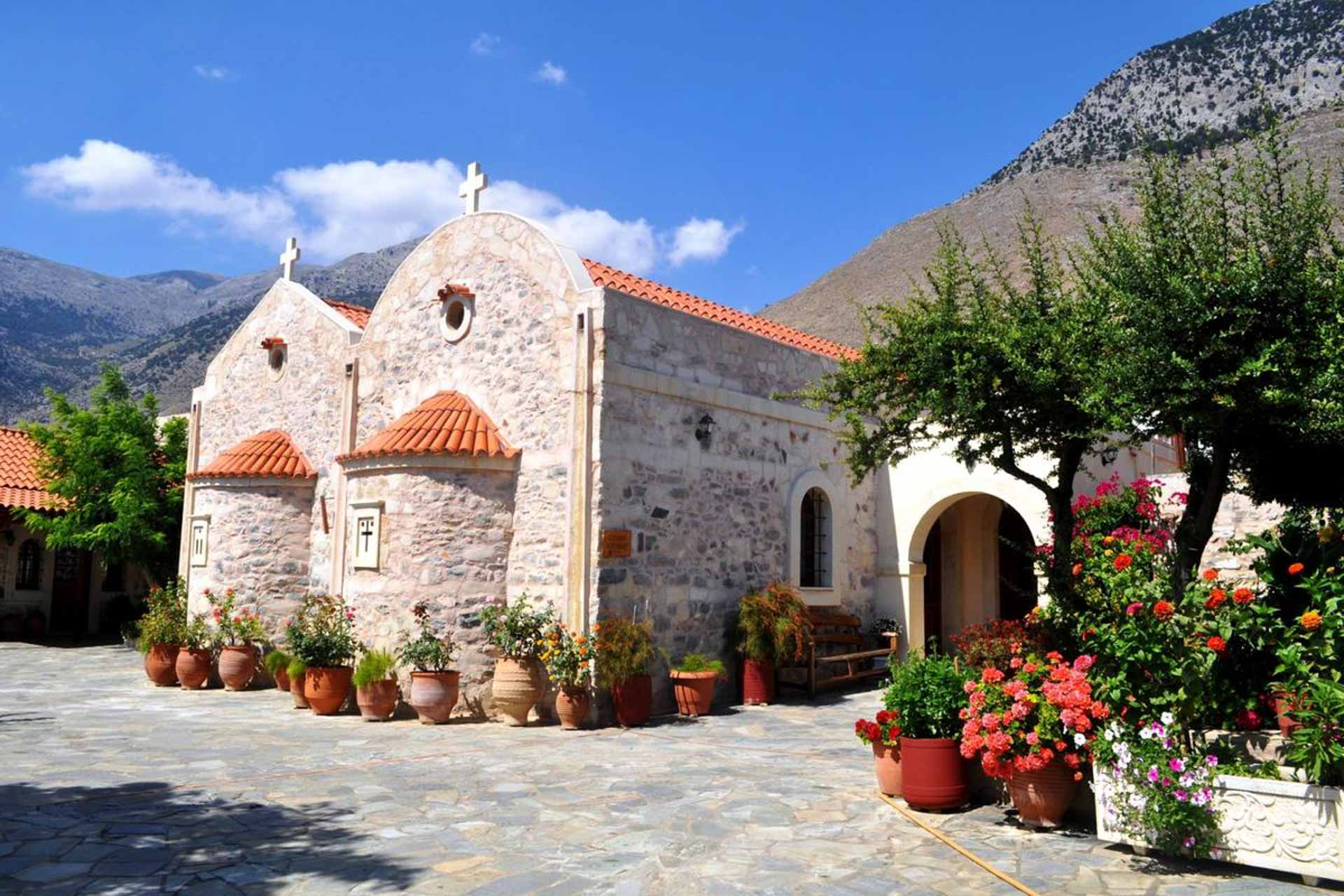 Private Jeep Tour to Psiloritis Mountain & Cooking Lesson