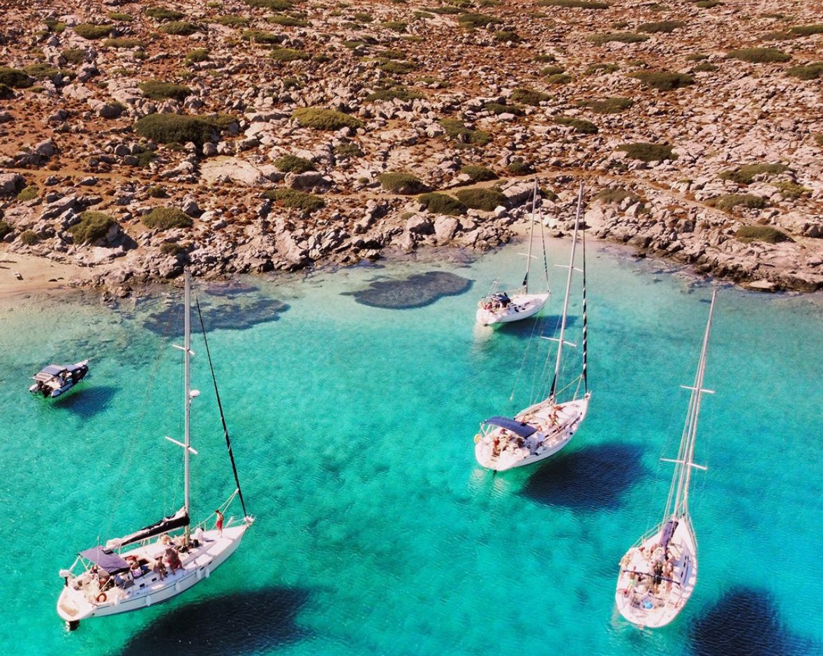 Sailing Cruise to Dia Island with Free Meal, Drinks and SUP