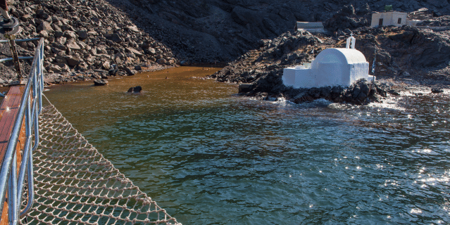 Volcano - Hot Springs - Thirassia 
