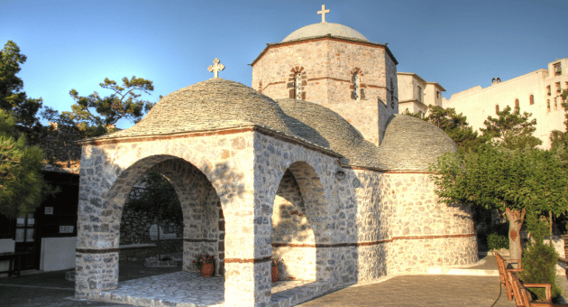 Santorini: Full Day Bus Tour Experience