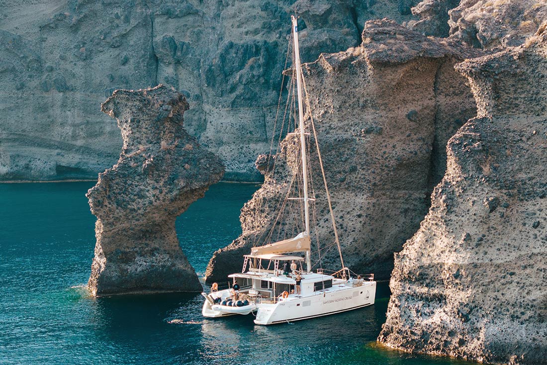 Santorini Sunset Cruise: Ultimate Caldera Sailsational Voyage