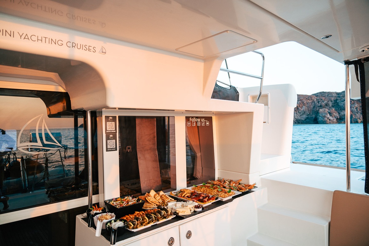 Santorini Sunset Cruise: Ultimate Caldera Sailsational Voyage