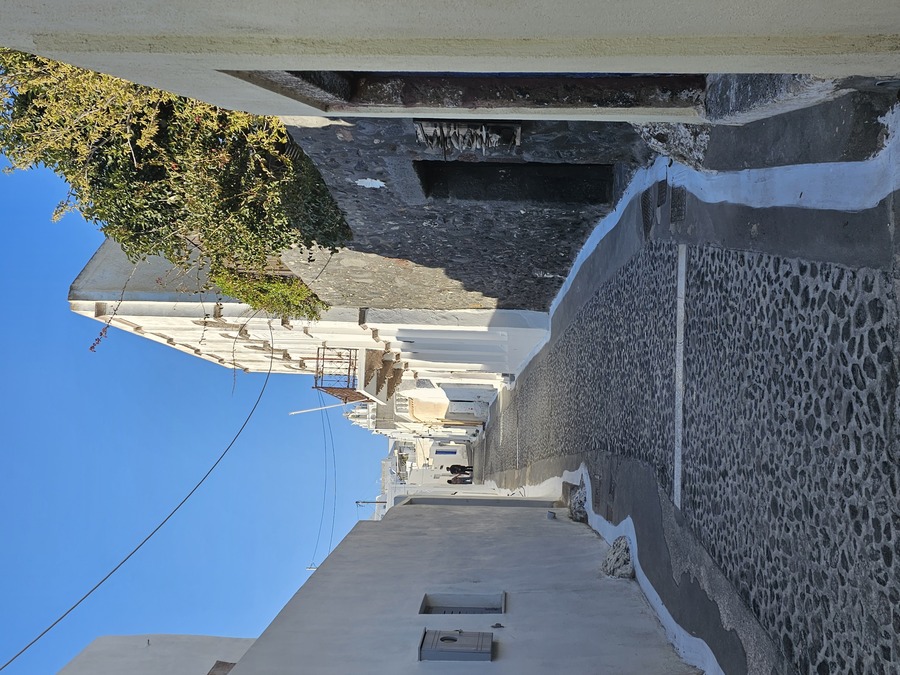 Santorini Gentle Stroll: Flat Walks & Local Tales