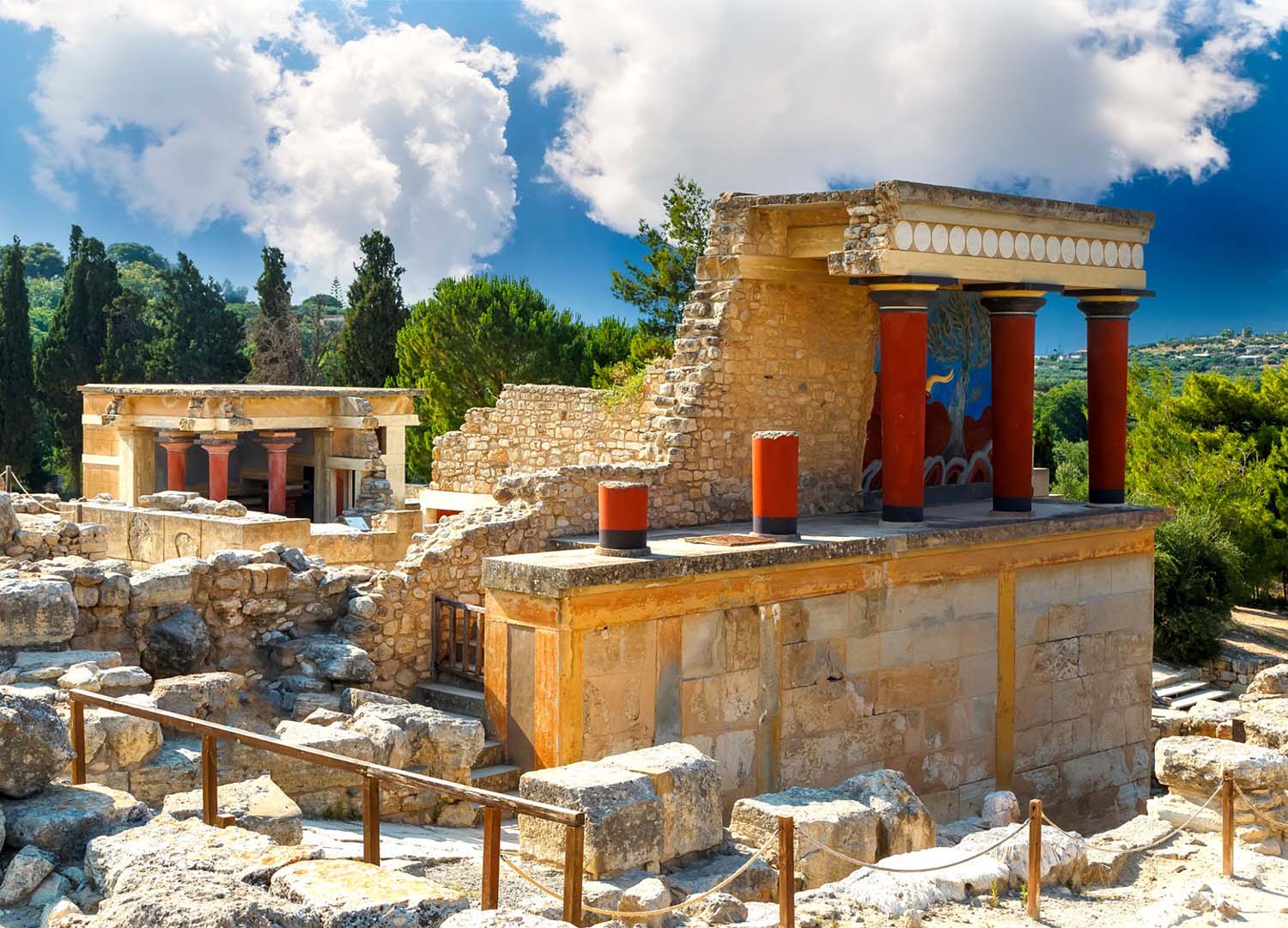 Knossos Palace & Heraklion Old Town Tour