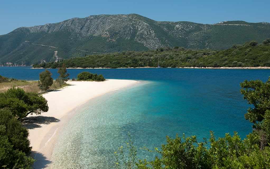 ERIETA 11m | Day Cruise to Lefkas 