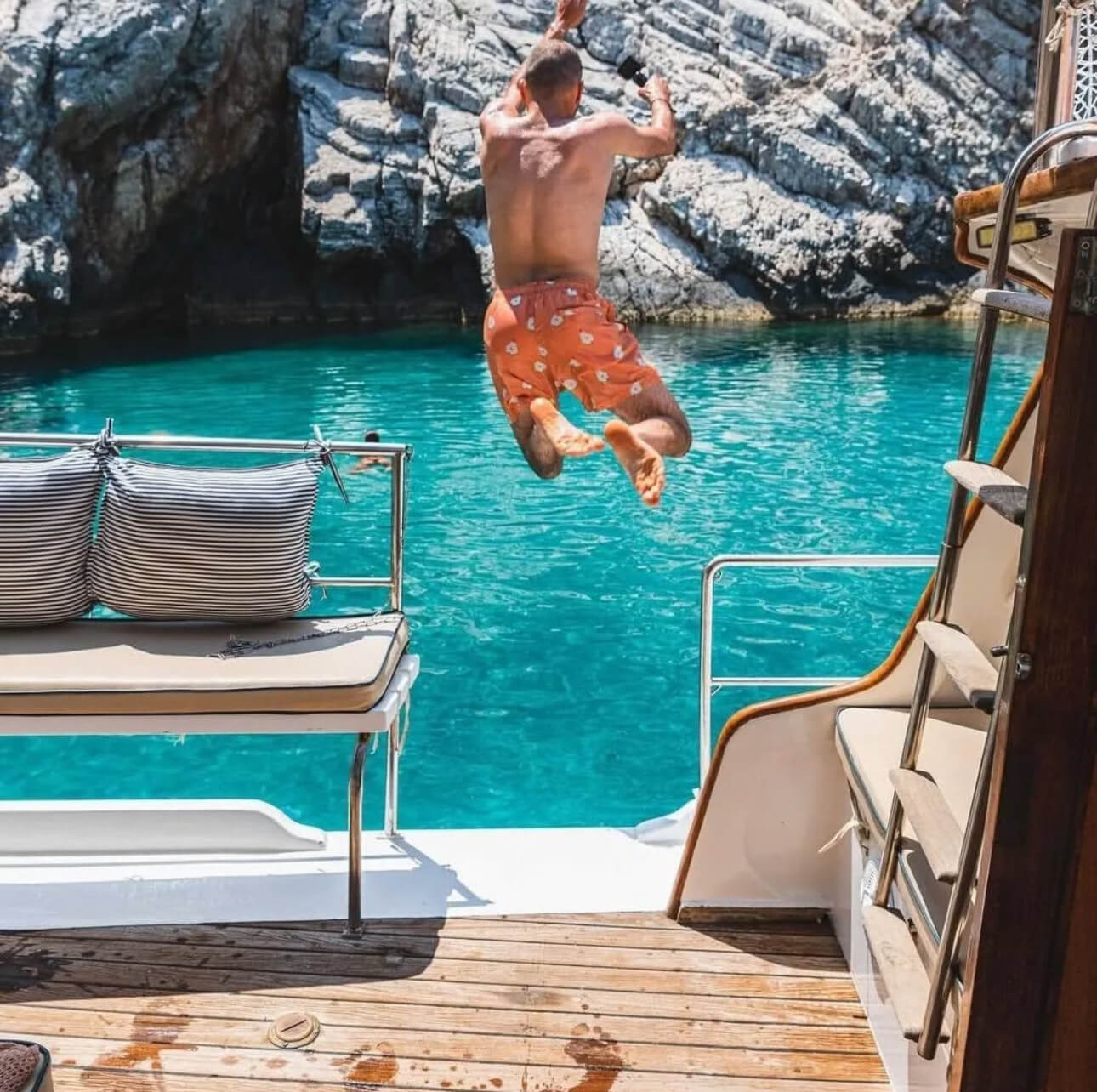 Private tour on a 13m Traditional Greek Wooden Boat