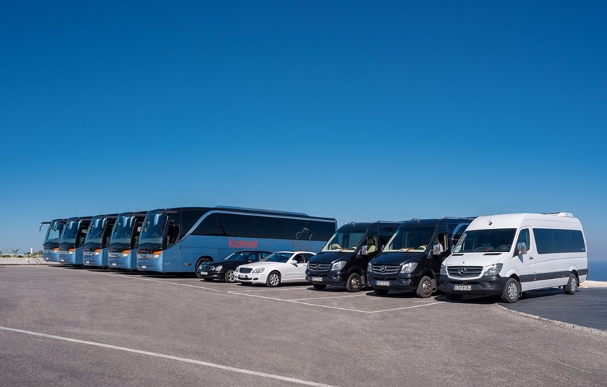 Island Bus Tour: The Majestic Spots of Santorini