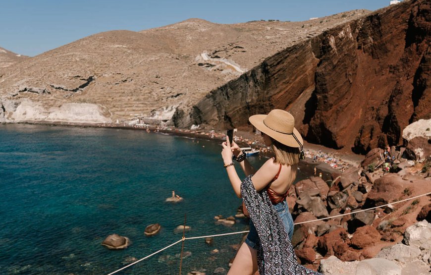 Island Bus Tour: The Majestic Spots of Santorini