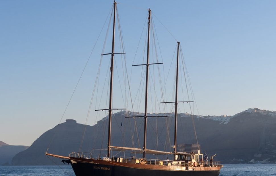 Santorini Volcano Sightseeing Tour