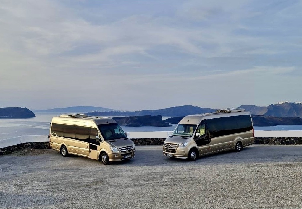 Santorini Your Way – Private tailor made Tour