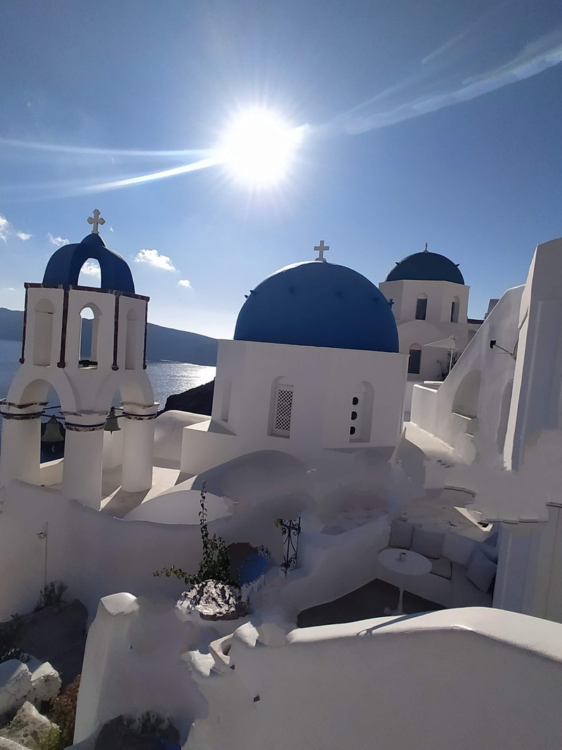 Authentic Flavors & Golden Views