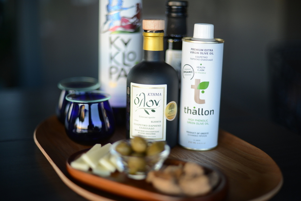 Thessaloniki: Greek Olive Oil tasting and traditional bites on a private terrace 