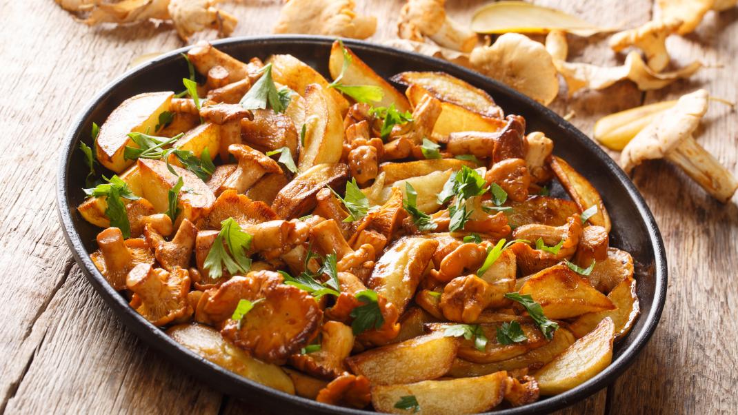 Local Vegetarian Food tour & Light lunch in Kalamata, Messinia