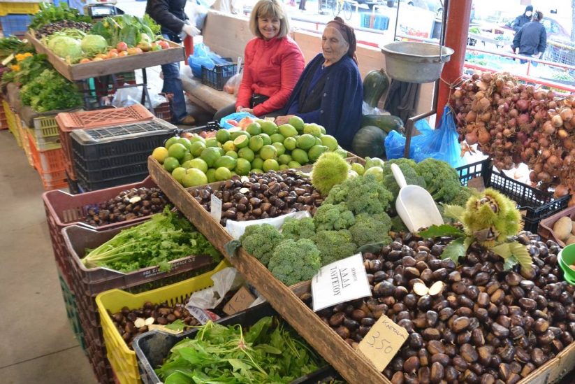 Local Vegetarian Food tour & Light lunch in Kalamata, Messinia