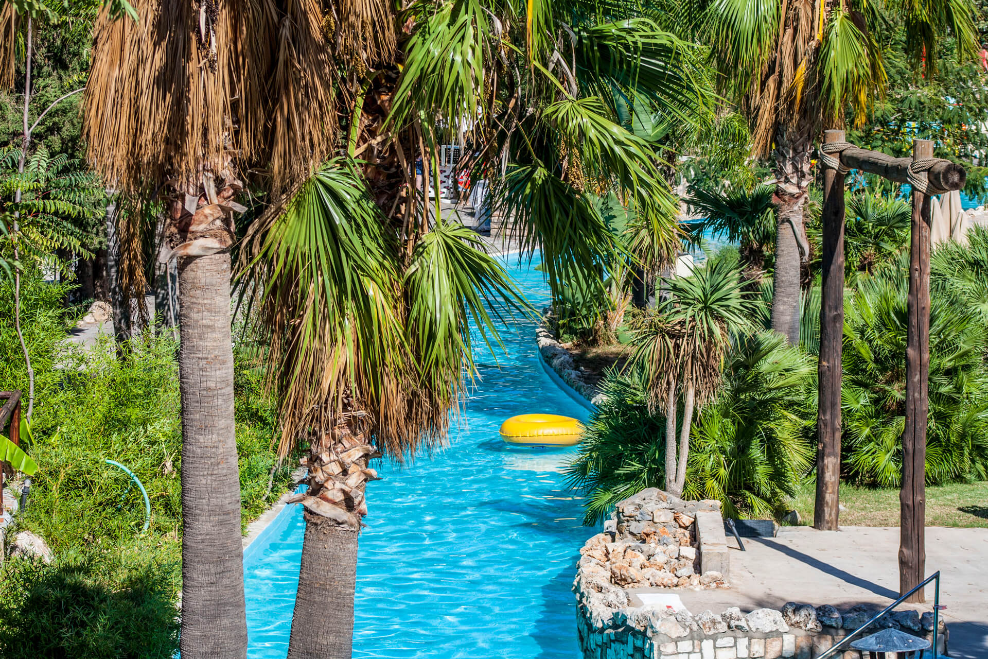 Limnoupolis Water Park