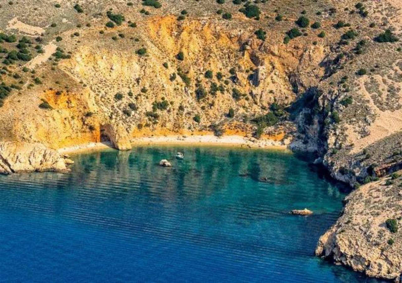 Krk: Hidden Beaches & Local Flavors with Bruschetta