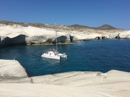 PRIVATE HALF - DAY MORNING CRUISE: ADAMANTAS - KLEFTIKO - ADAMANTAS