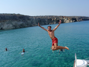 PRIVATE HALF-DAY MORNING CRUISE: ADAMANTAS-KLEFTIKO-AGIA KIRIAKI