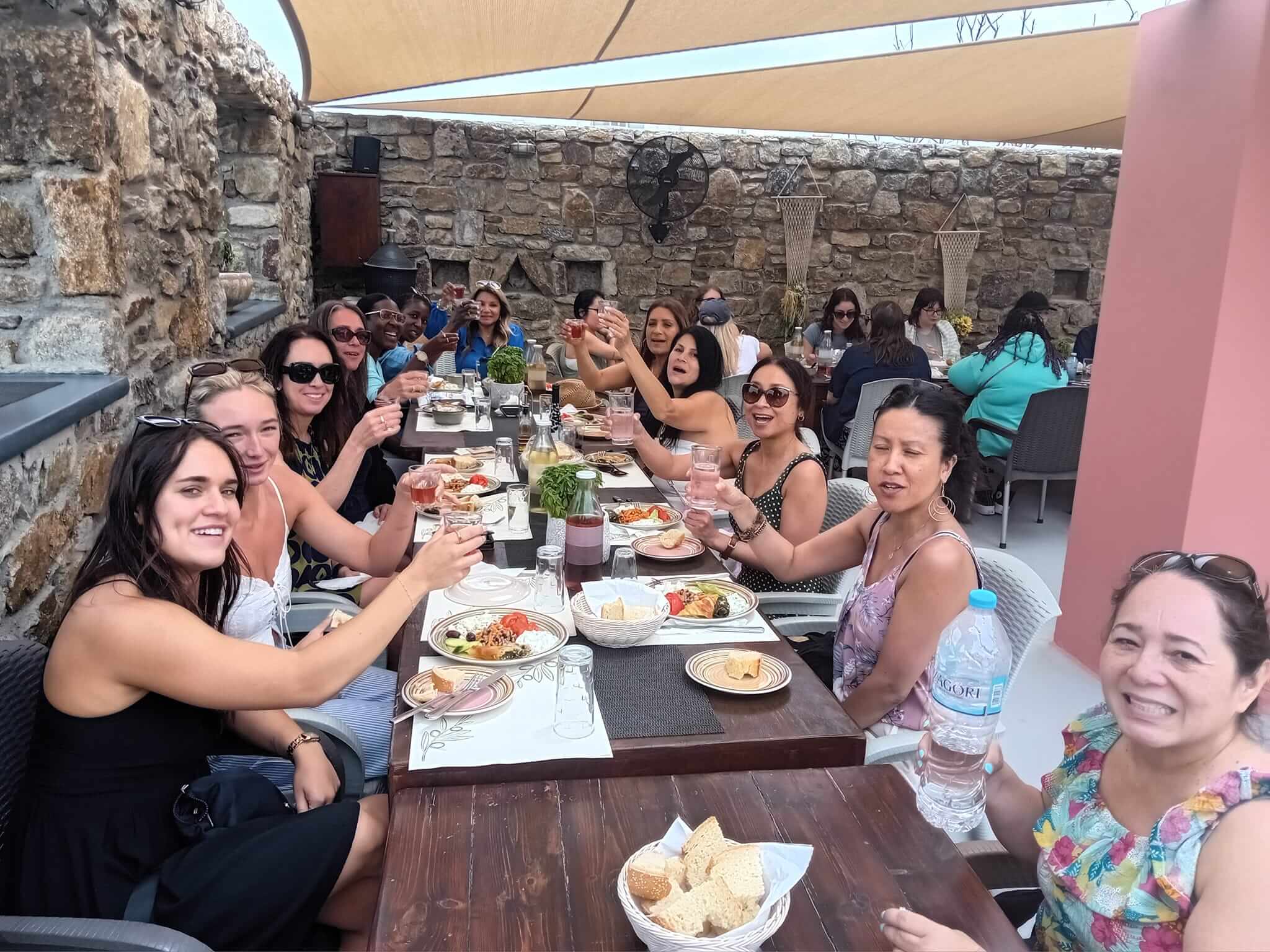 SWIM & LUNCH ADVENTURE TOUR