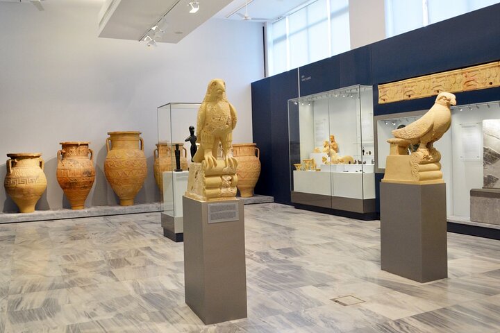 Shared Guided Tour of Heraklion Archaeological Museum