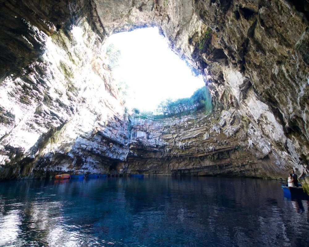 Melissani Lake & Myrtos Photo Stop