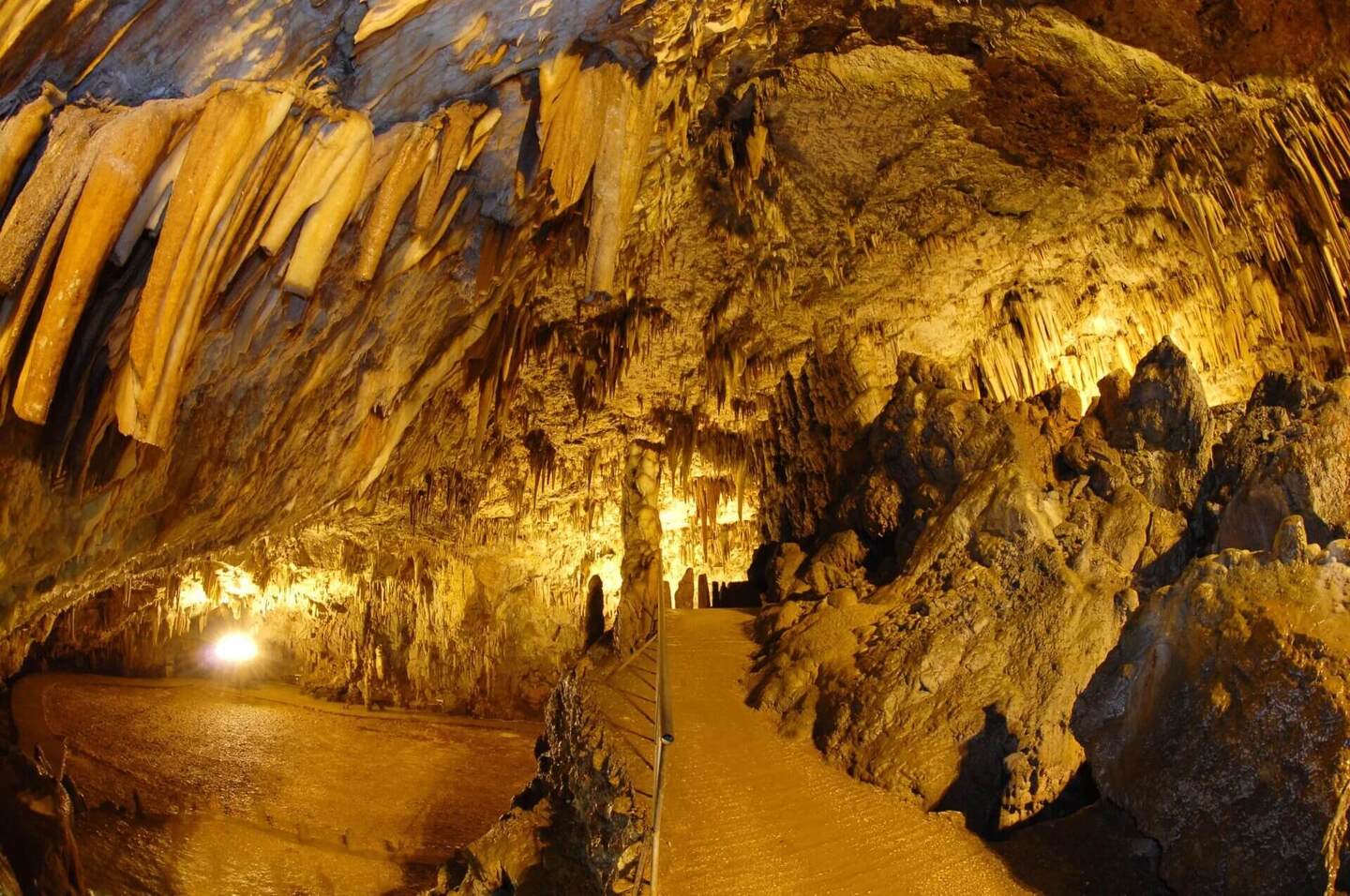 Drogarati Cave – Agia Efimia & Myrtos Photo Stop