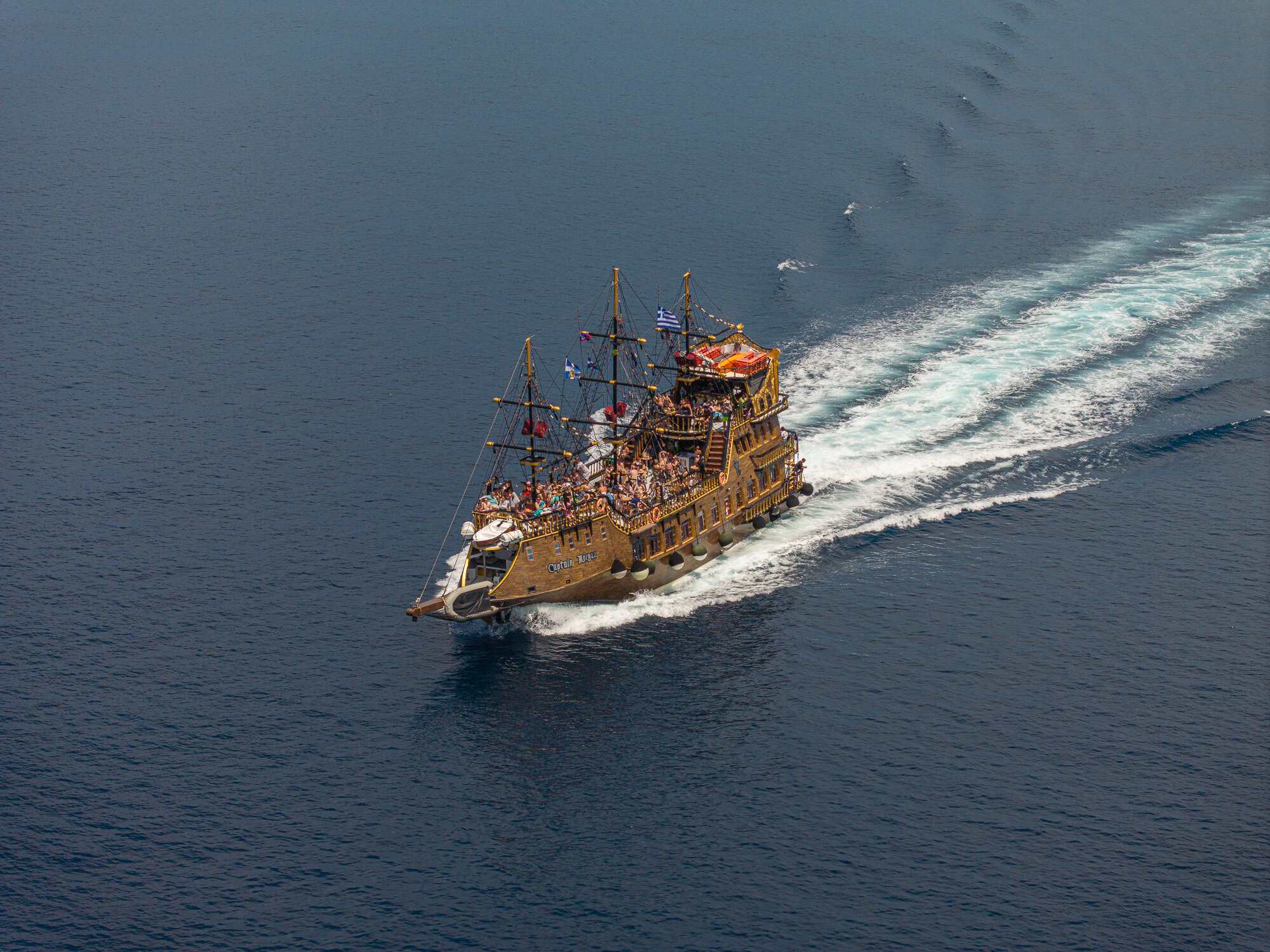 Luxury 3 Island Cruise with Captain Morgan