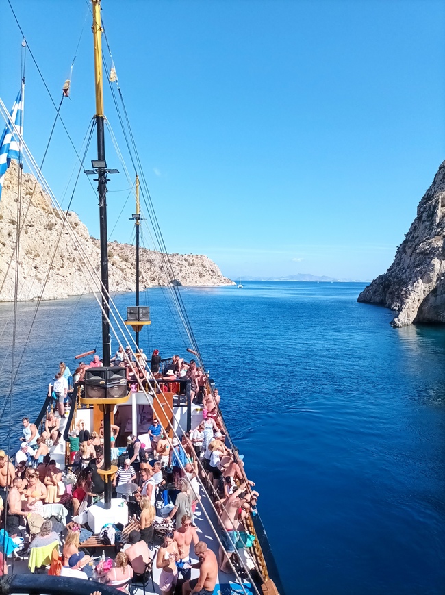 Luxury 3 Island Cruise with Captain Morgan