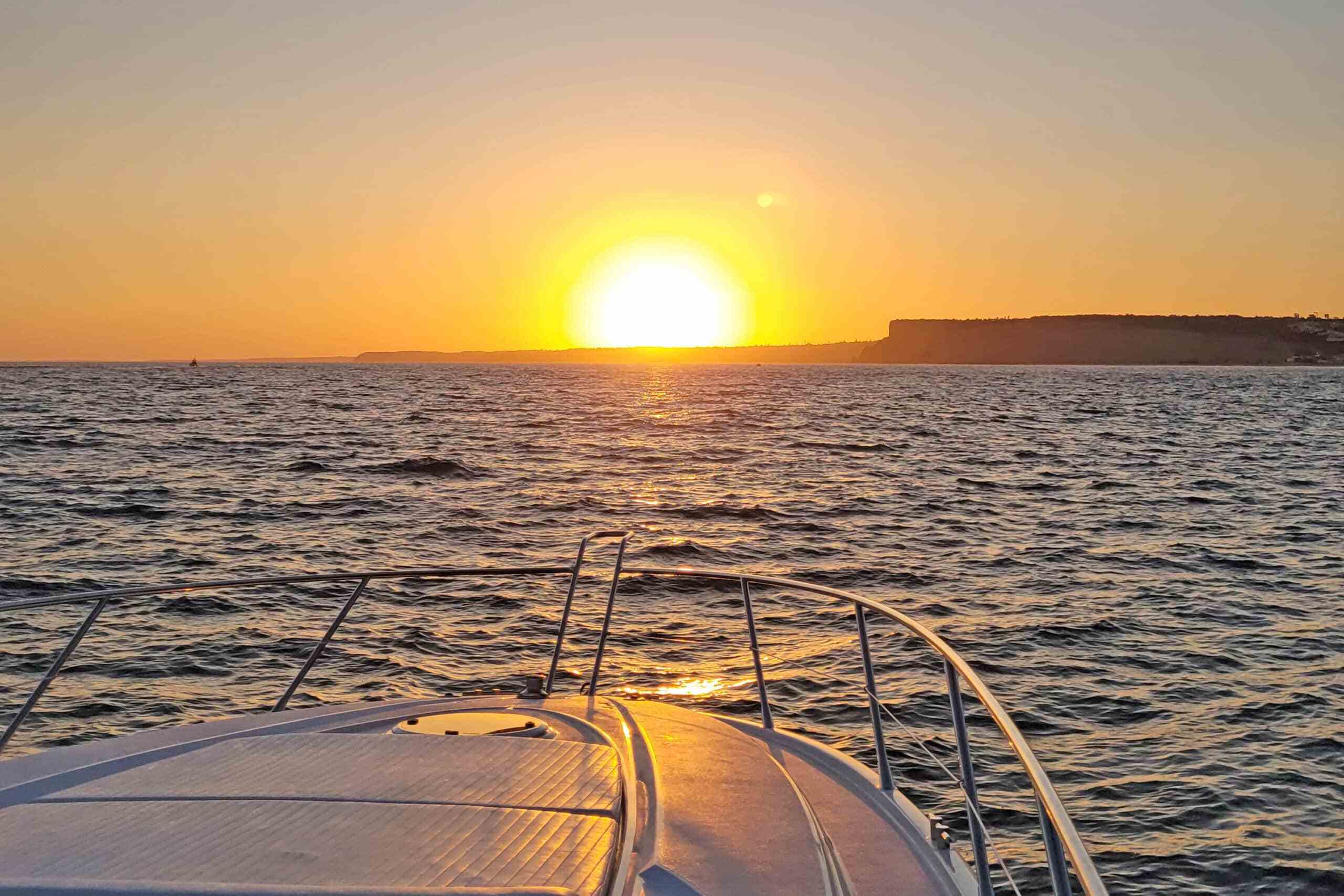 All-Inclusive Sunset Cruise on a Motor Yacht