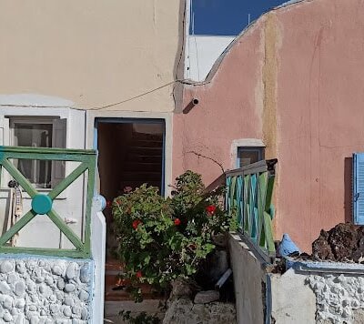 The Grand Hike | Santorini’s Picturesque Villages, Wine Roads and Hidden Treasures