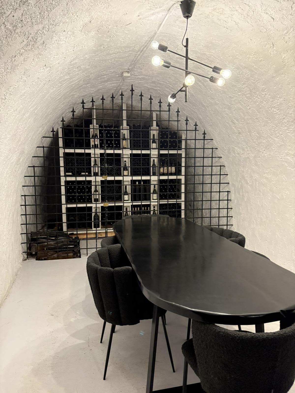 Two islands , One wine journey