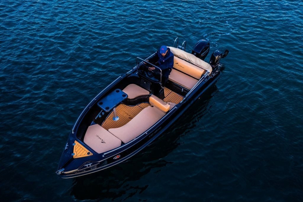 Nireus Black Edition (5m.)