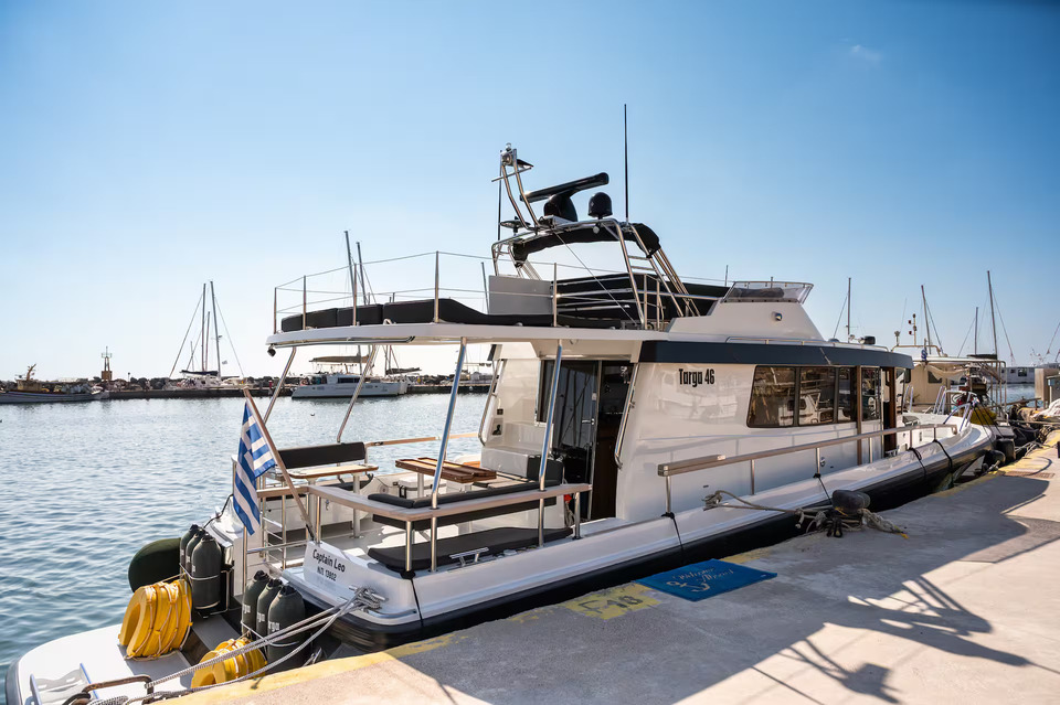 Private Targa Motor Yacht Half Day Sunset Cruise with BBQ, Open Bar & Transfers