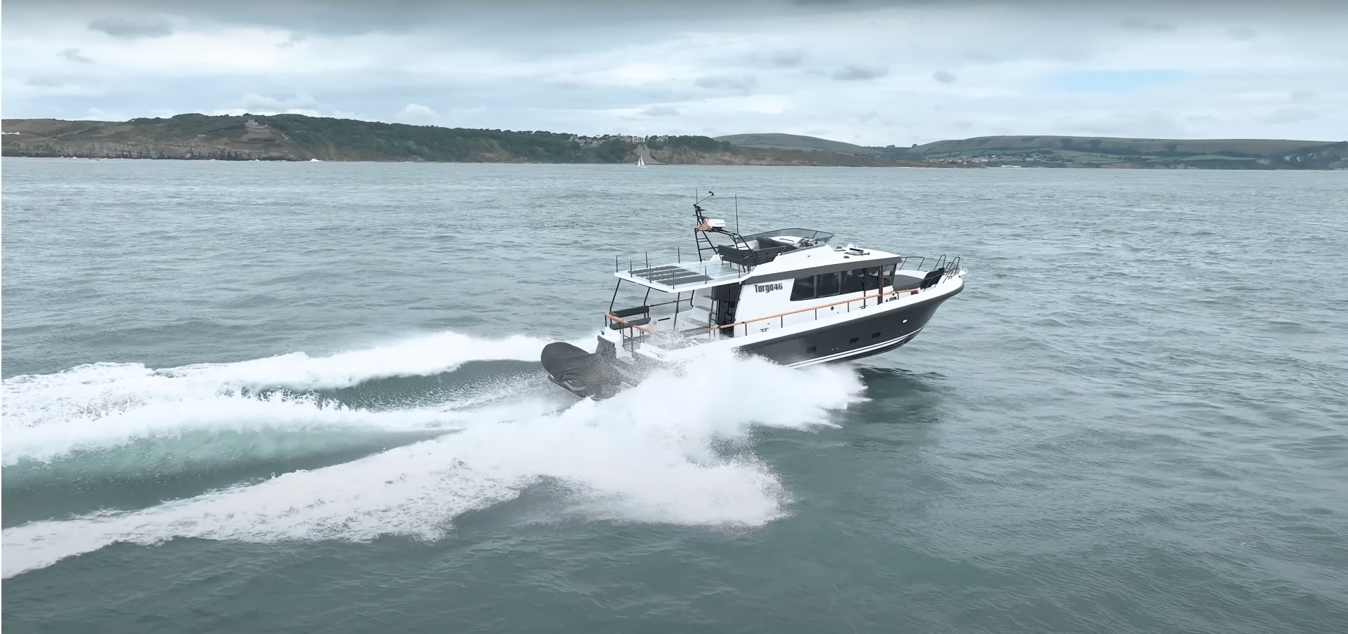 Private Targa Motor Yacht Full Day Cruise with BBQ, Open Bar & Transfers