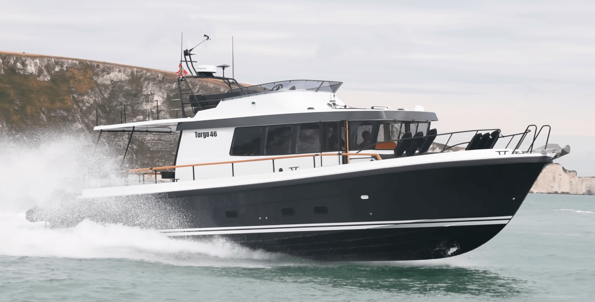 Private Targa Motor Yacht Full Day Cruise with BBQ, Open Bar & Transfers