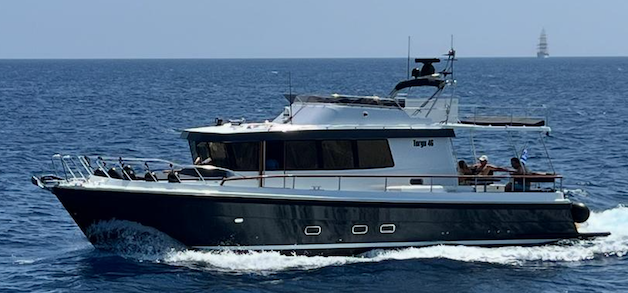 Private Targa Motor Yacht Half Day Sunset Cruise with BBQ, Open Bar & Transfers