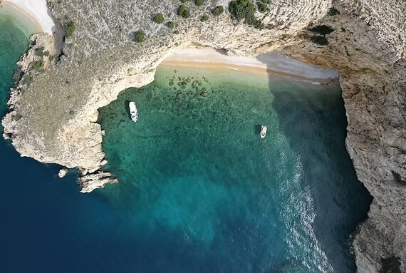 Public 3,5 h Wild bays Half Day Trip