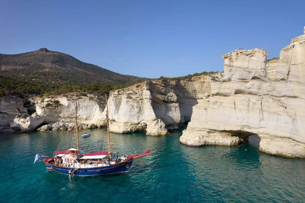 Traditional Boat Cruise to Sikia & Kleftiko Caves