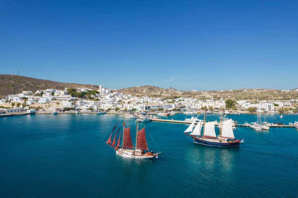 Traditional Boat Cruise to Sikia & Kleftiko Caves